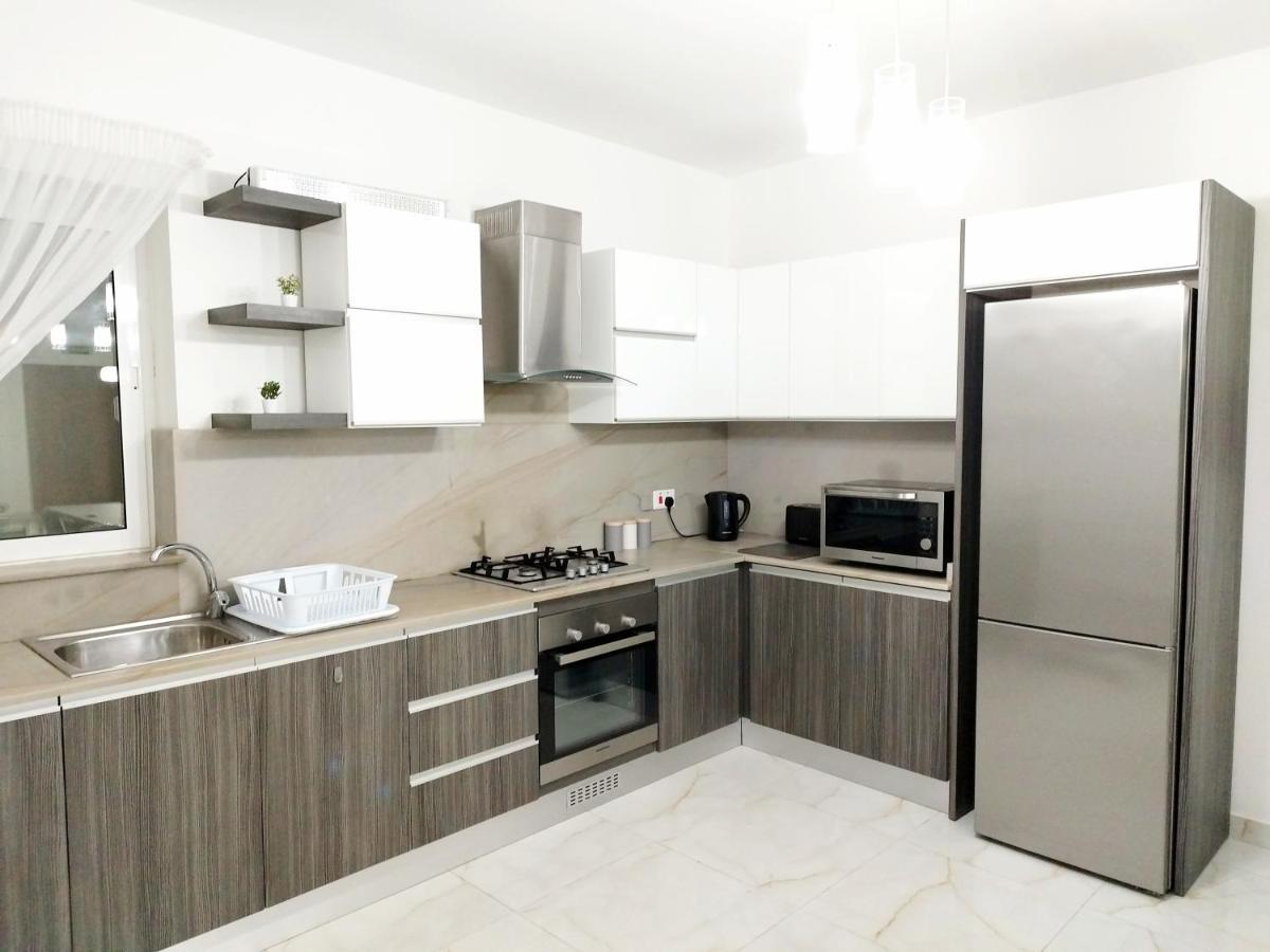 Large And Modern Apartment In The Centre Of Malta 莫斯塔 外观 照片