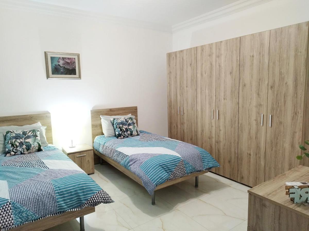 Large And Modern Apartment In The Centre Of Malta 莫斯塔 外观 照片