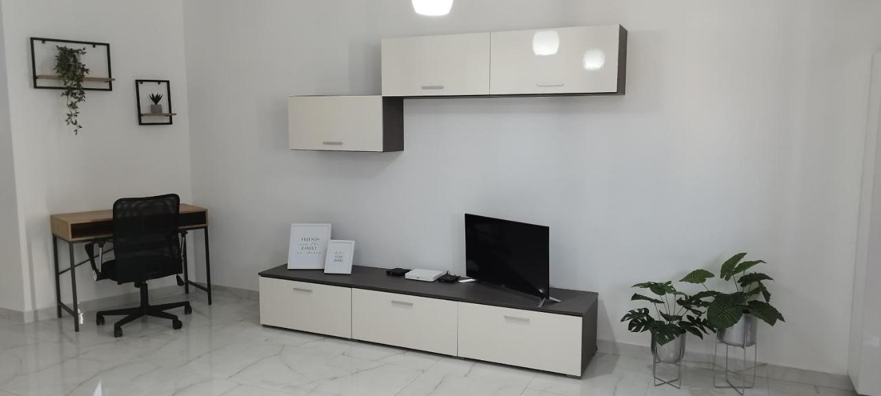 Large And Modern Apartment In The Centre Of Malta 莫斯塔 外观 照片