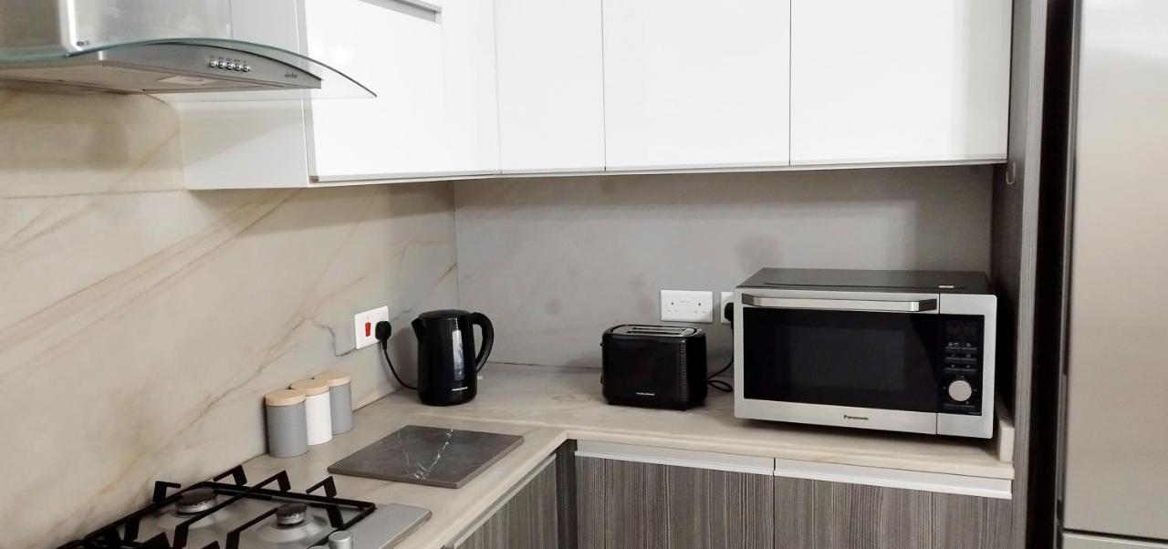 Large And Modern Apartment In The Centre Of Malta 莫斯塔 外观 照片